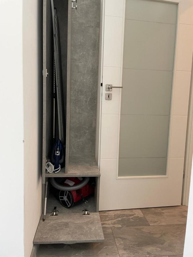 Cozy 2-Room Penthouse Lakeview W14 Bucarest Extérieur photo