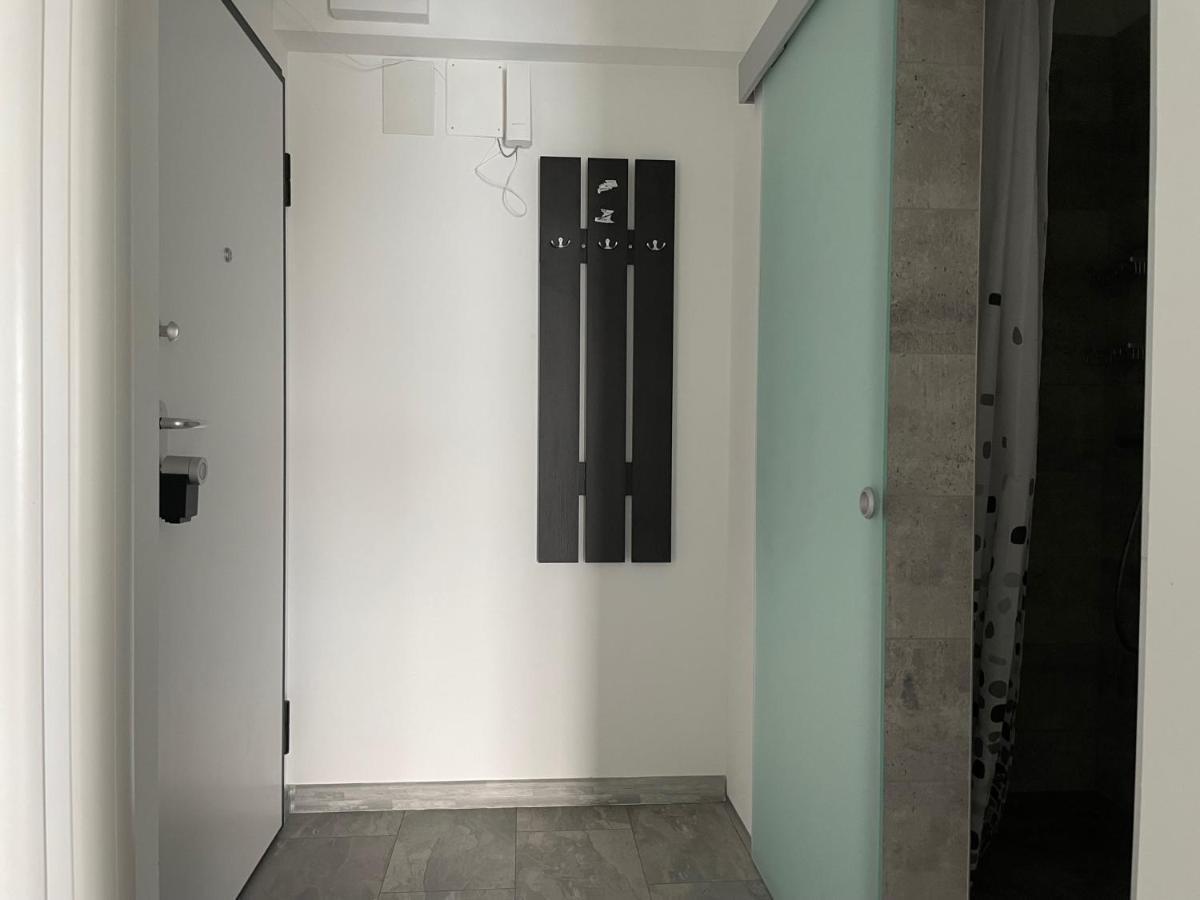 Cozy 2-Room Penthouse Lakeview W14 Bucarest Extérieur photo